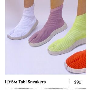 ILYSM Tabi Split Toe Sneakers in Cream 7.5